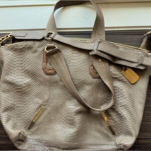 Vince camuto purse